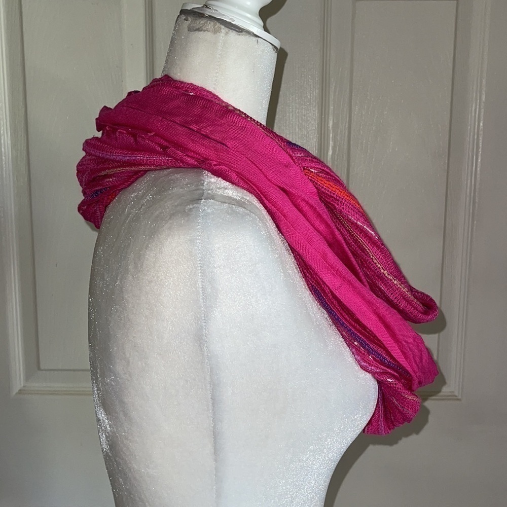 NWT Unbranded Raspberry Pudding Infinity Scarf - Picture 2 of 5